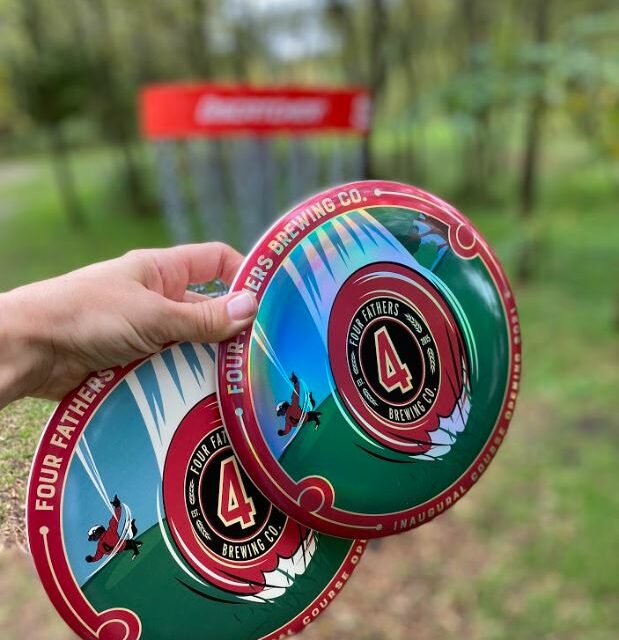 //fourfathersbrewing.ca/wp-content/uploads/2022/07/disc_golf_frisbees-619x640.jpg
