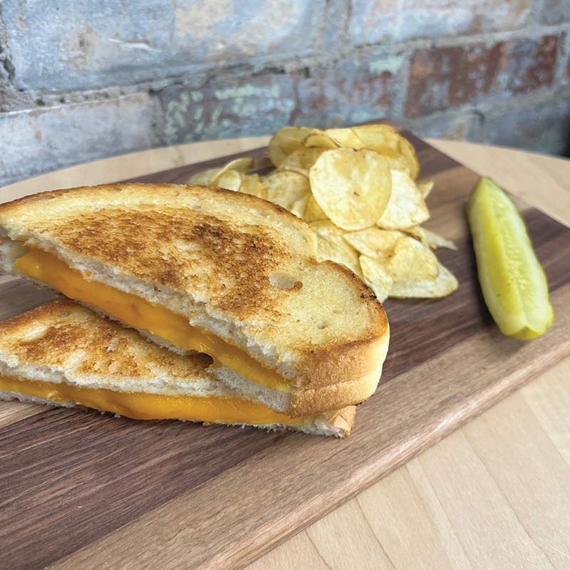 https://fourfathersbrewing.ca/wp-content/uploads/2022/01/grilled-cheese.jpg
